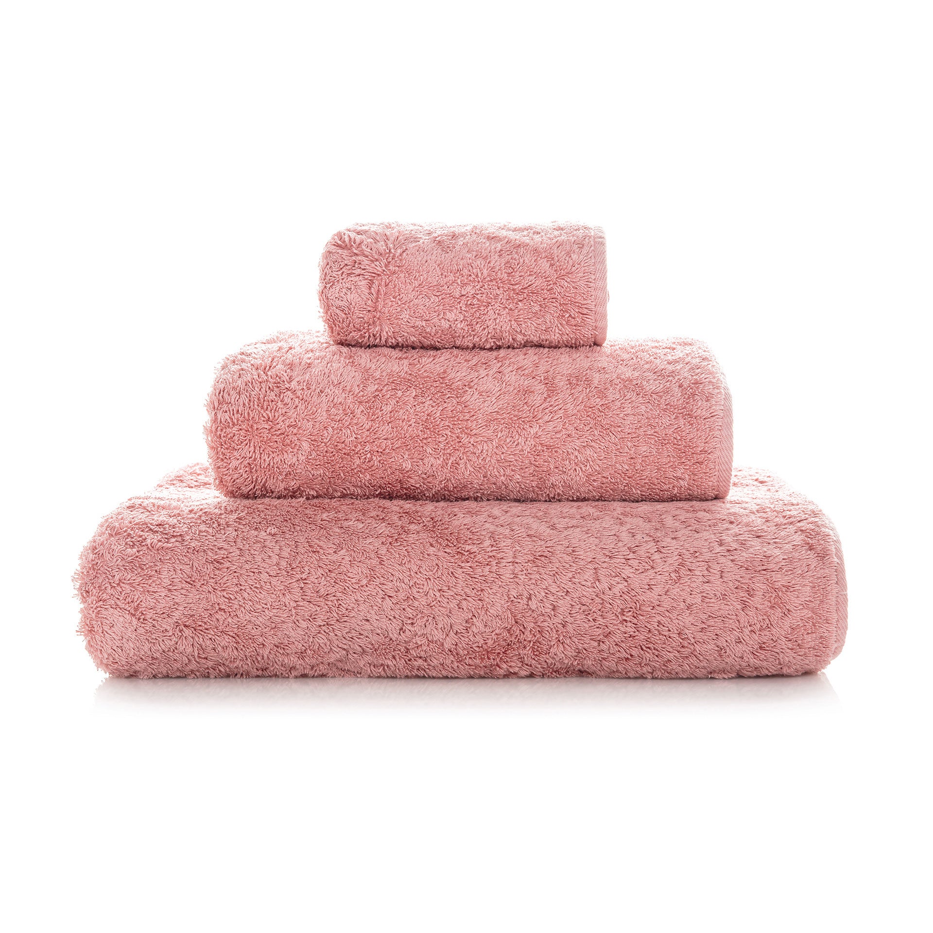 Egoist luxury towel made from Egyptian ELS cotton, 800 GSM, antibacterial, soft and voluminous, with hanger and rounded corners