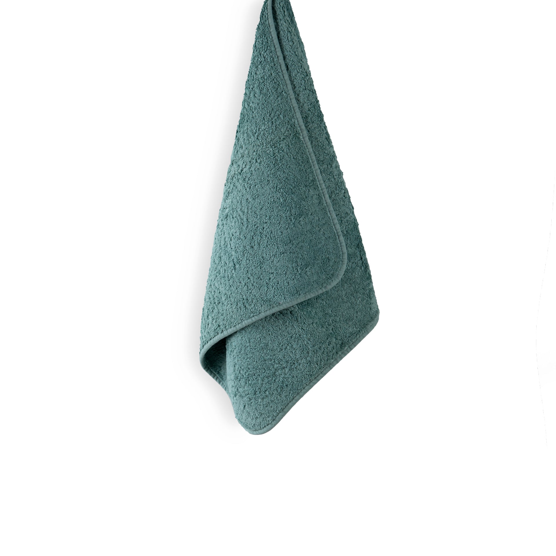 Egoist luxury towel made from Egyptian ELS cotton, 800 GSM, antibacterial, soft and voluminous, with hanger and rounded corners