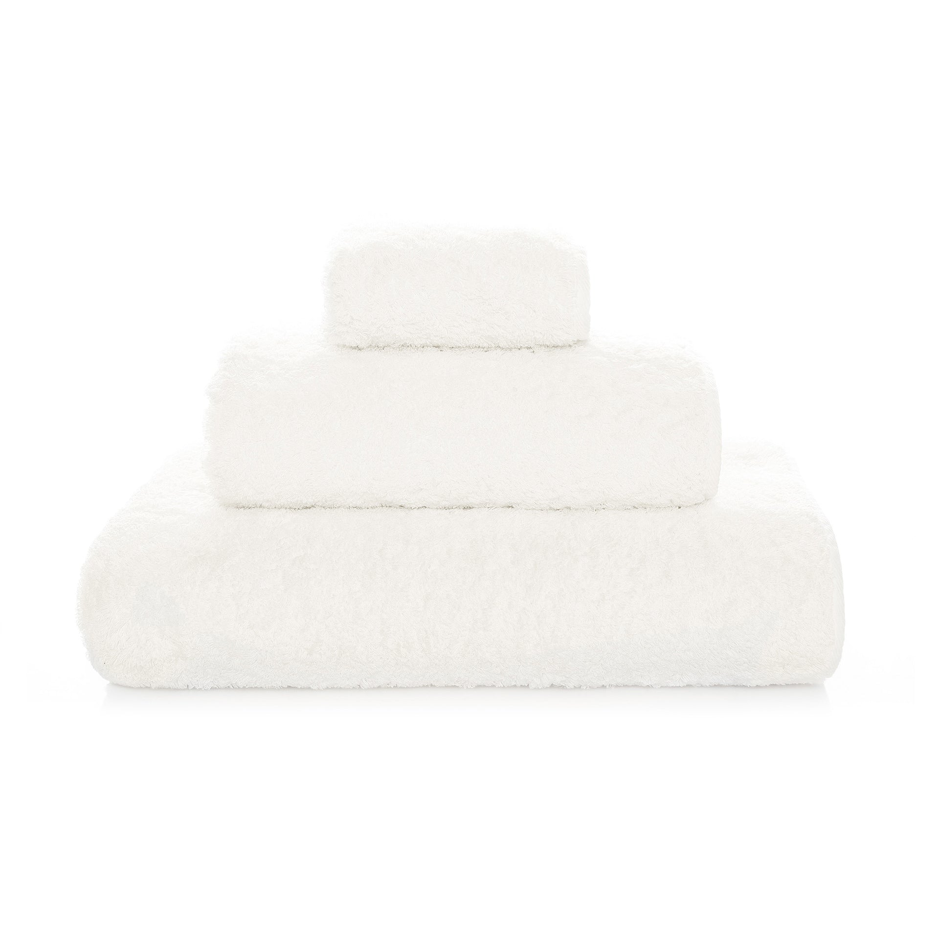 Egoist luxury towel made from Egyptian ELS cotton, 800 GSM, antibacterial, soft and voluminous, with hanger and rounded corners