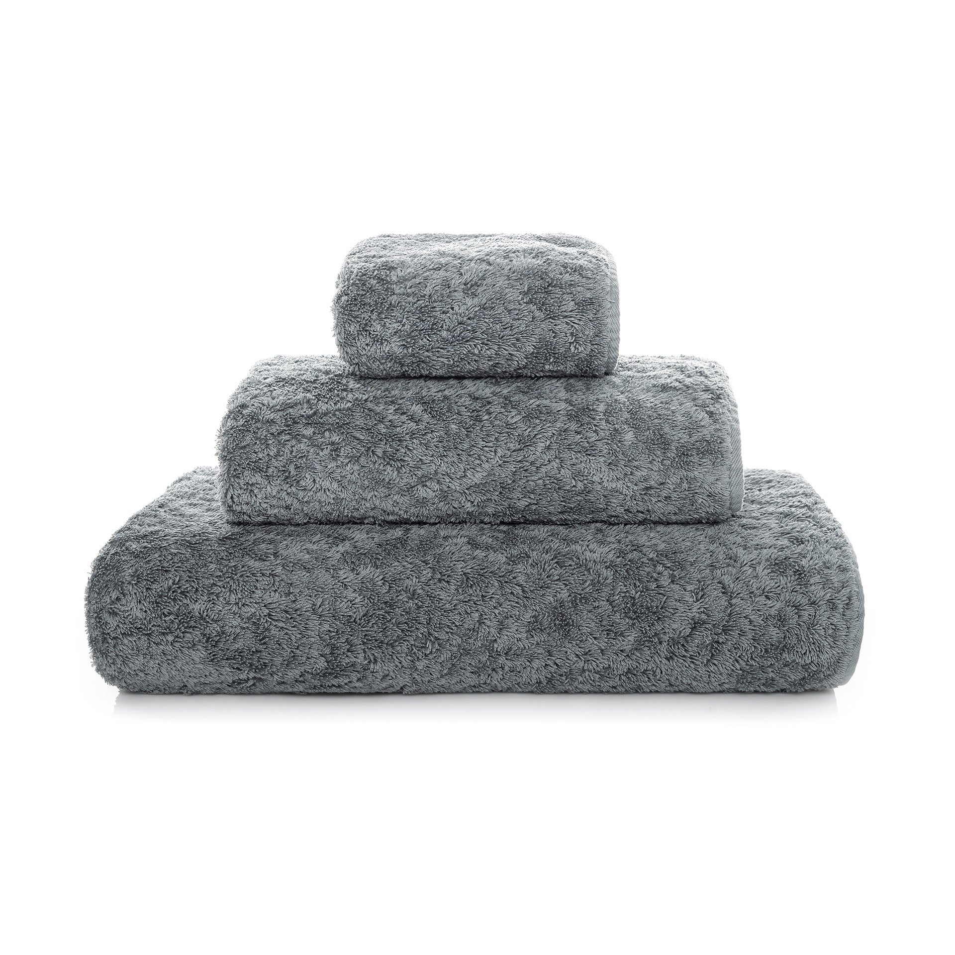 Egoist luxury towel made from Egyptian ELS cotton, 800 GSM, antibacterial, soft and voluminous, with hanger and rounded corners