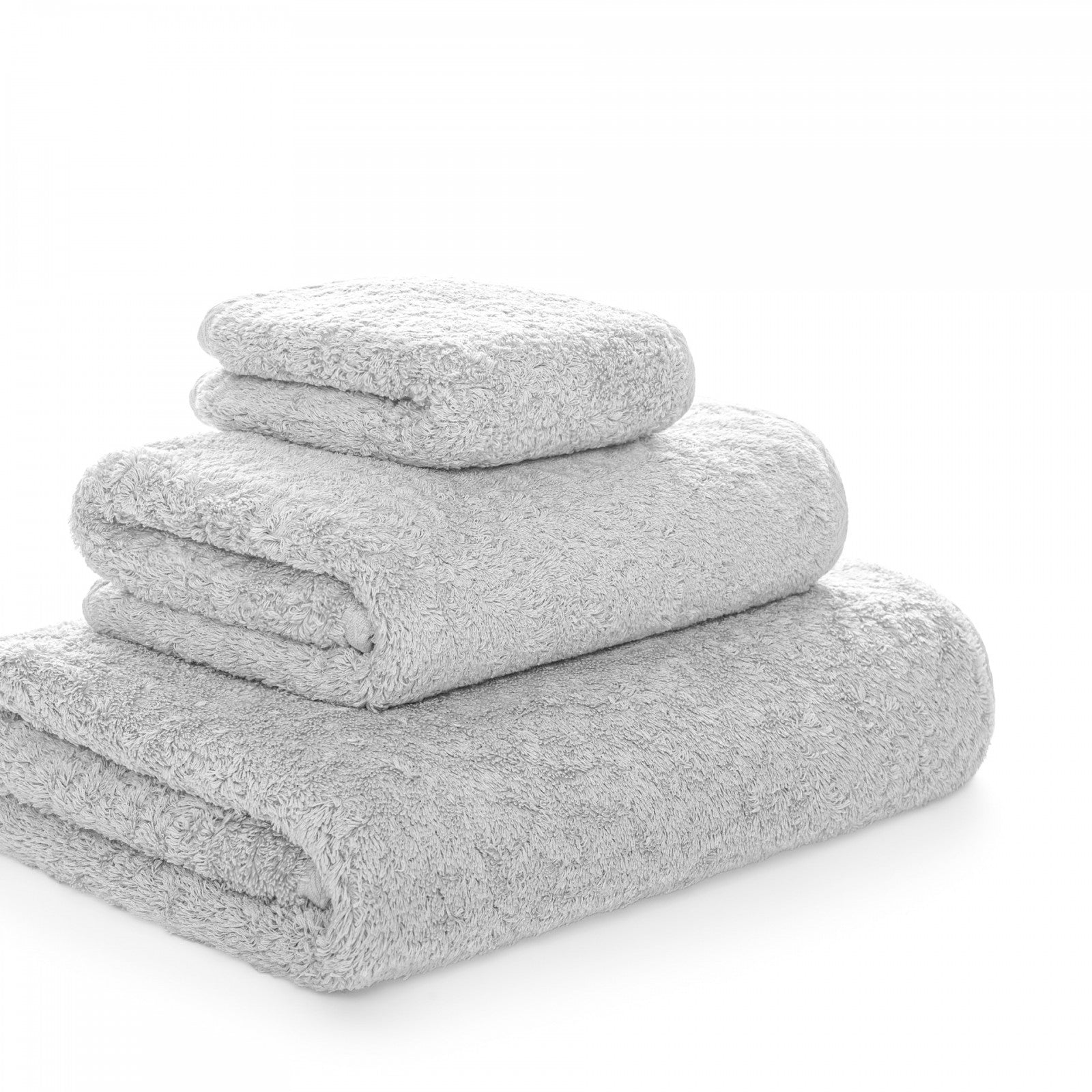 Grand Egoist towel made from rare Sea Island cotton, 800 GSM, ultra soft and certified with numbered hologram, pre-washed and double-stitched
