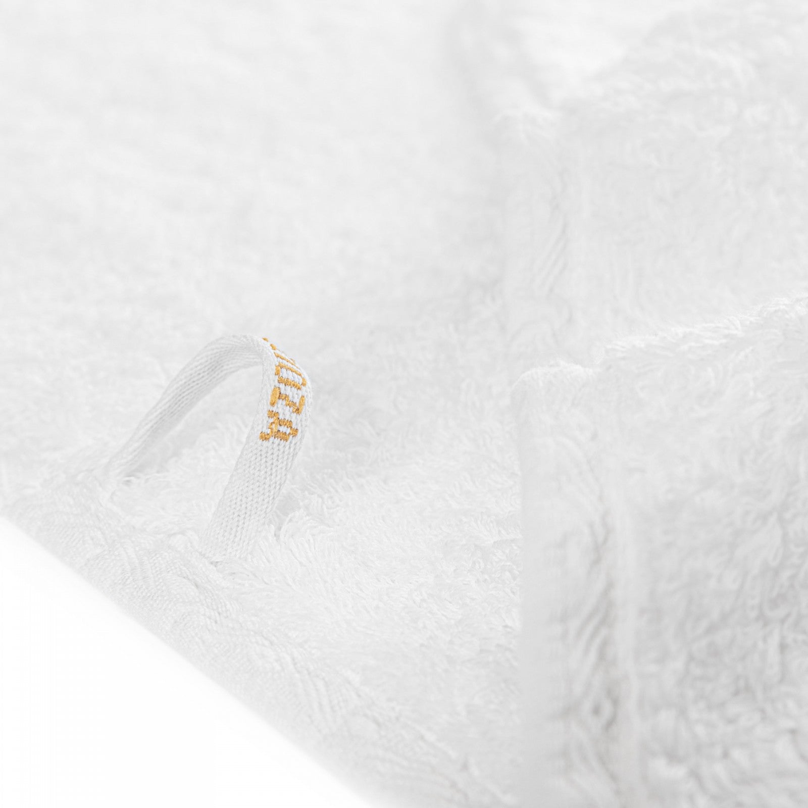 Grand Egoist towel made from rare Sea Island cotton, 800 GSM, ultra soft and certified with numbered hologram, pre-washed and double-stitched