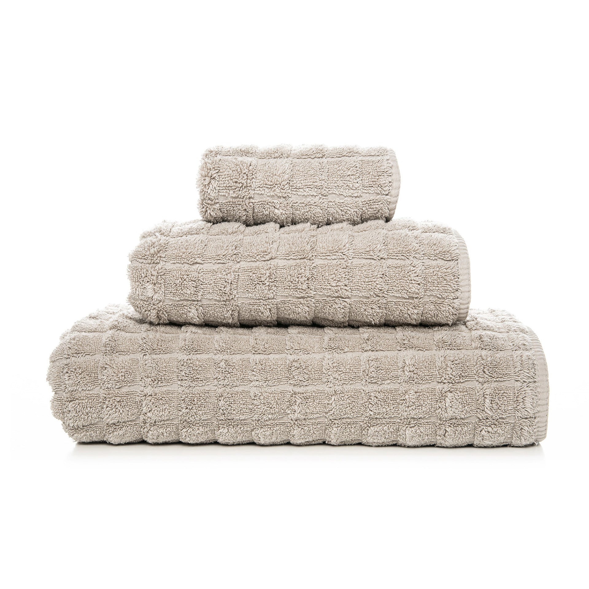 Beige Heaven towel made in Portugal from high-quality combed cotton, 750 GSM, pre-washed and pre-shrunk, colorfast, with rounded corners and hanger