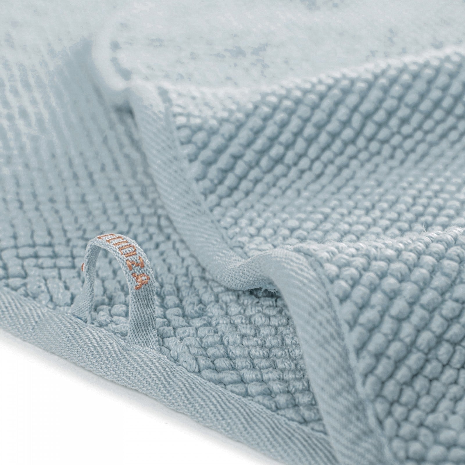 Pearls luxury cotton towel with long-staple fibers, 850 GSM density, pre-washed and pre-shrunk, ultra soft and highly absorbent