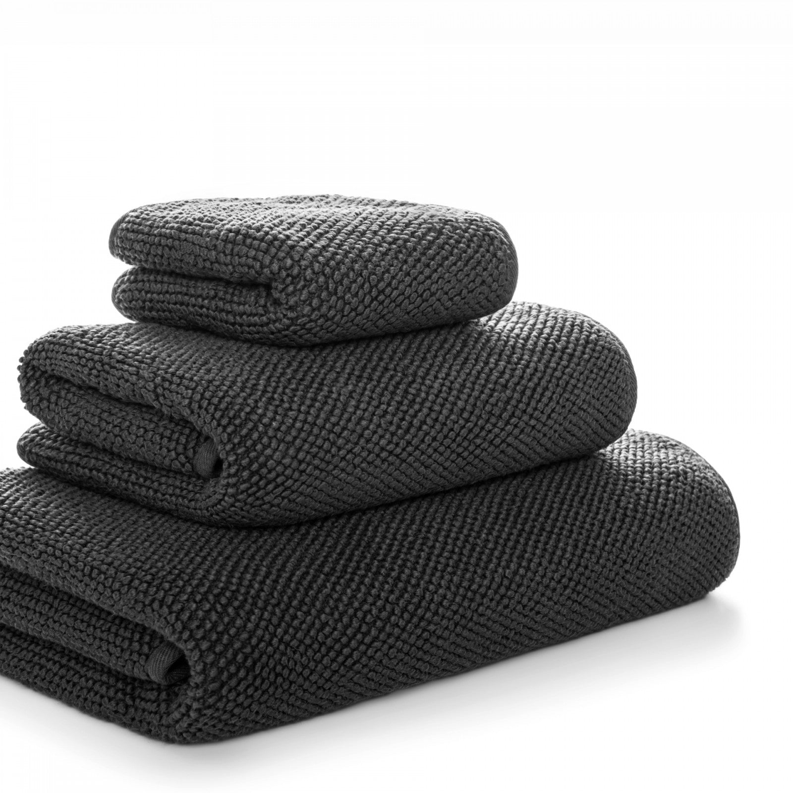 Pearls luxury cotton towel with long-staple fibers, 850 GSM density, pre-washed and pre-shrunk, ultra soft and highly absorbent