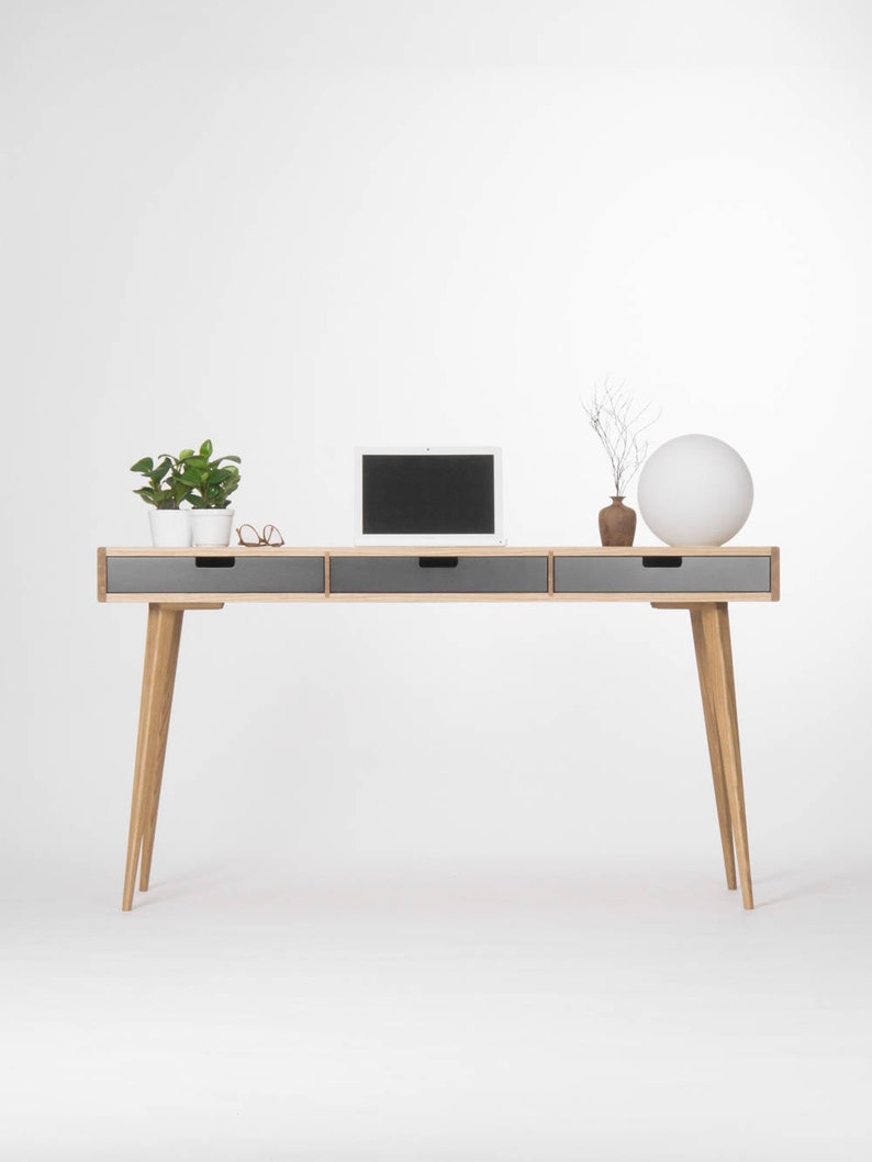 HEIM 3 office desk with three drawers, oak veneer, customizable black fronts, finished with hardwax oil