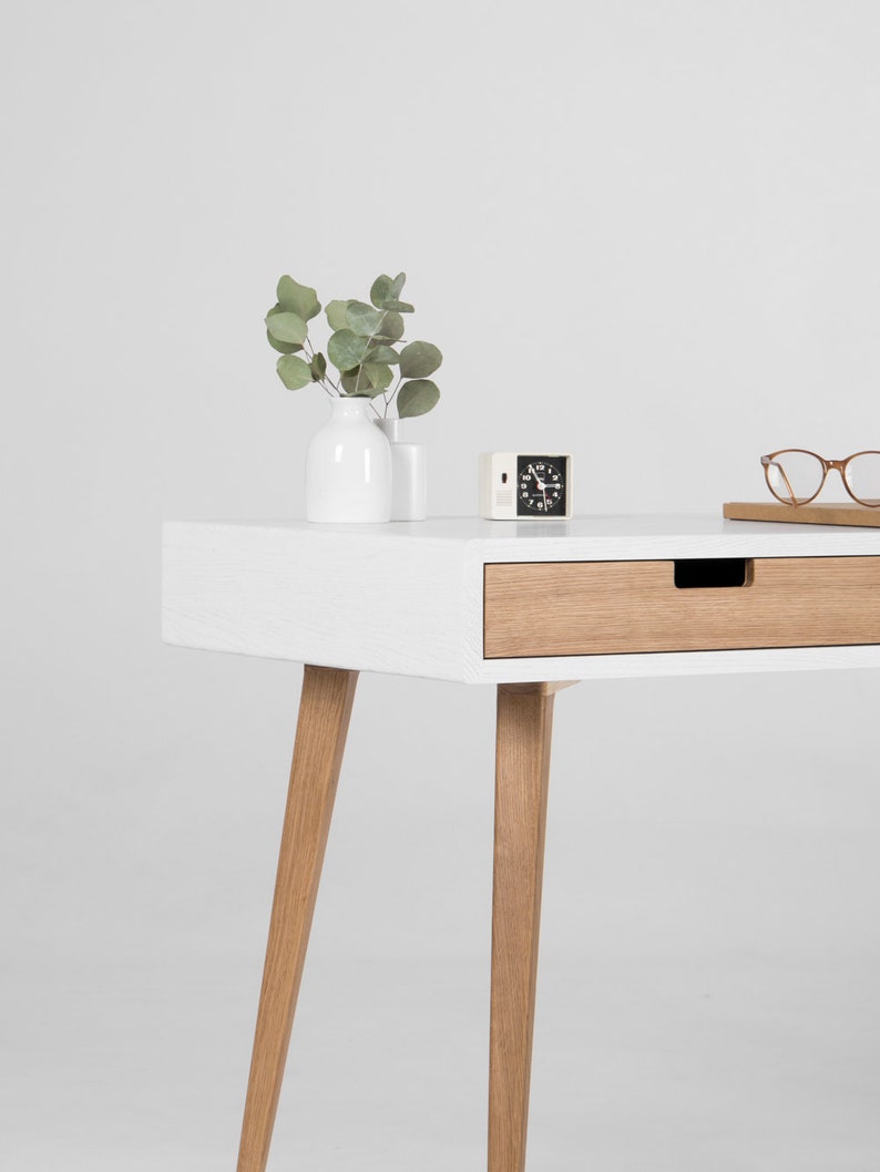 HEIM 3 WHITE oak office desk with white-toned finish, three drawers, customizable fronts, and hardwax oil protection
