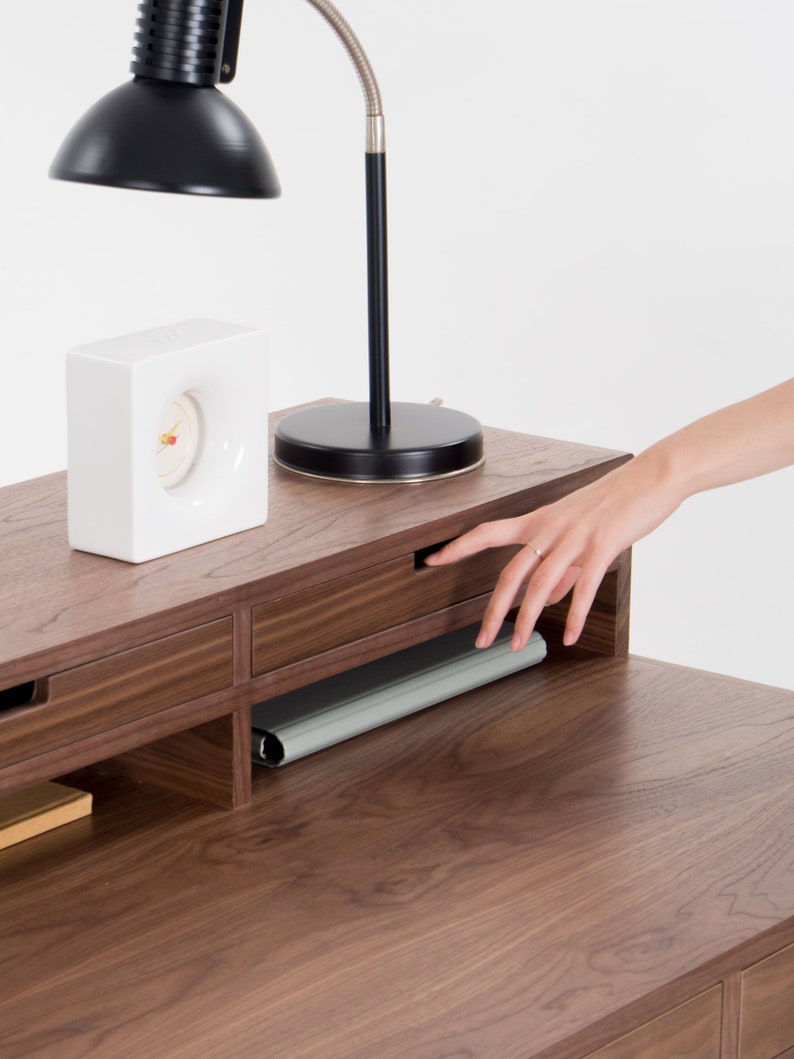 HEIM 6 office desk with six drawers, three above and three below the tabletop, walnut veneer, customizable fronts, hardwax oil finish