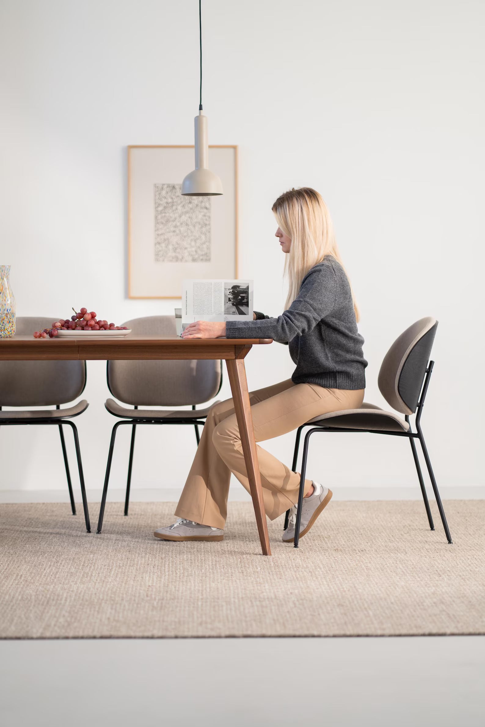 Extendable solid walnut dining table with hard oil wax finish, 135 to 185 cm, seats 6 to 8 people
