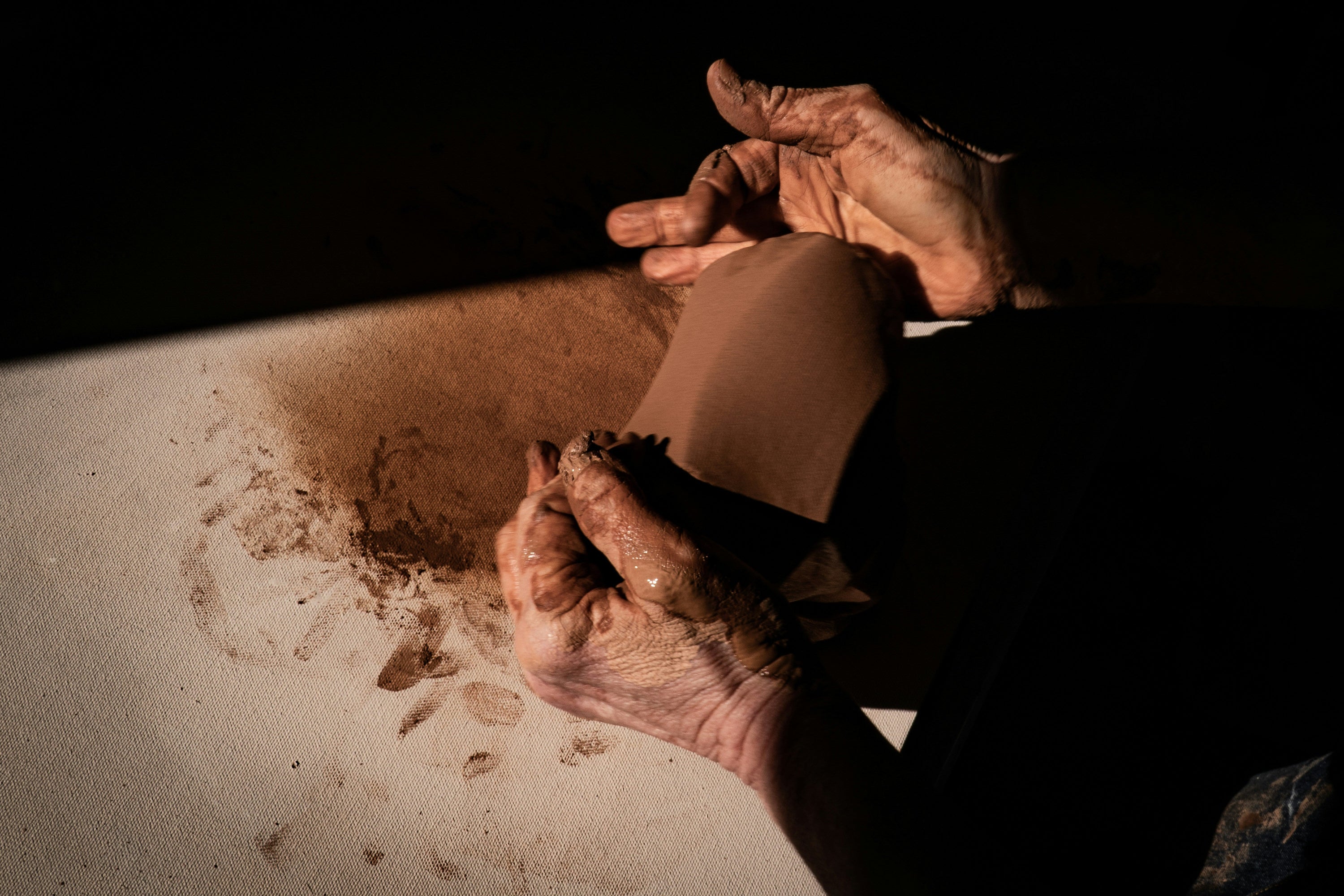 The Art of Handmade Home Decor: Why Craftsmanship Matters