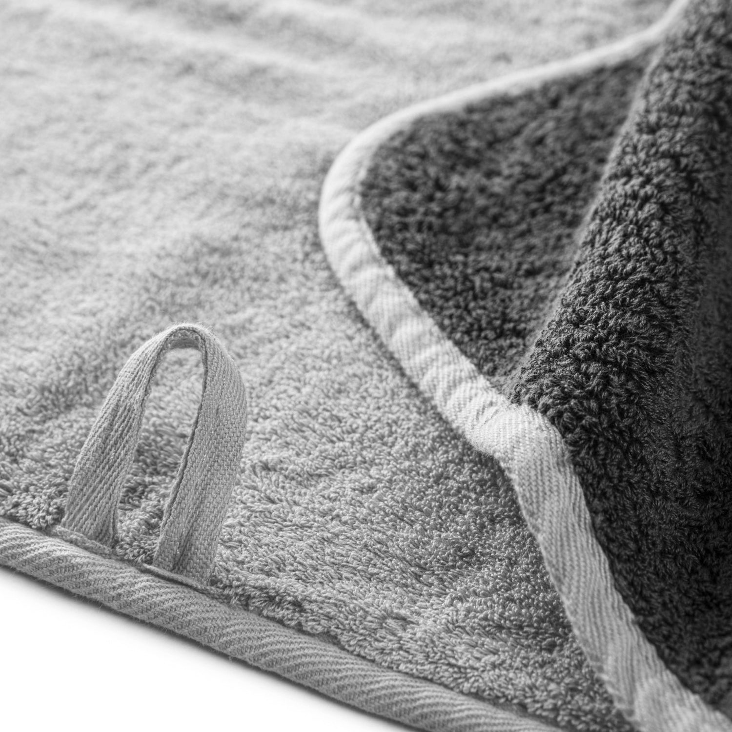 Bicolore Towels - Luxury Bathroom Accessories by Cozie 