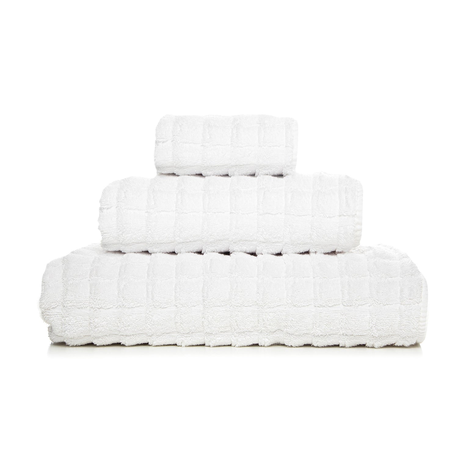 White Heaven towel made in Portugal from high-quality combed cotton, 750 GSM, pre-washed and pre-shrunk, colorfast, with rounded corners and hanger 