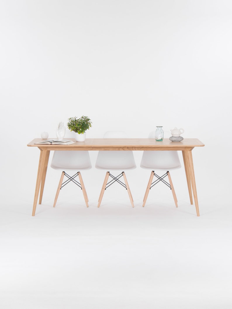 YRKE 90 Extended Dining Table