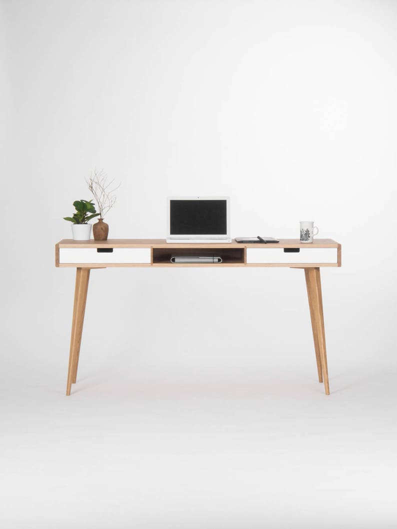 HEIM 2 RECESS desk with two drawers and recessed open shelf, solid oak, customizable fronts, and hardwax oil finish