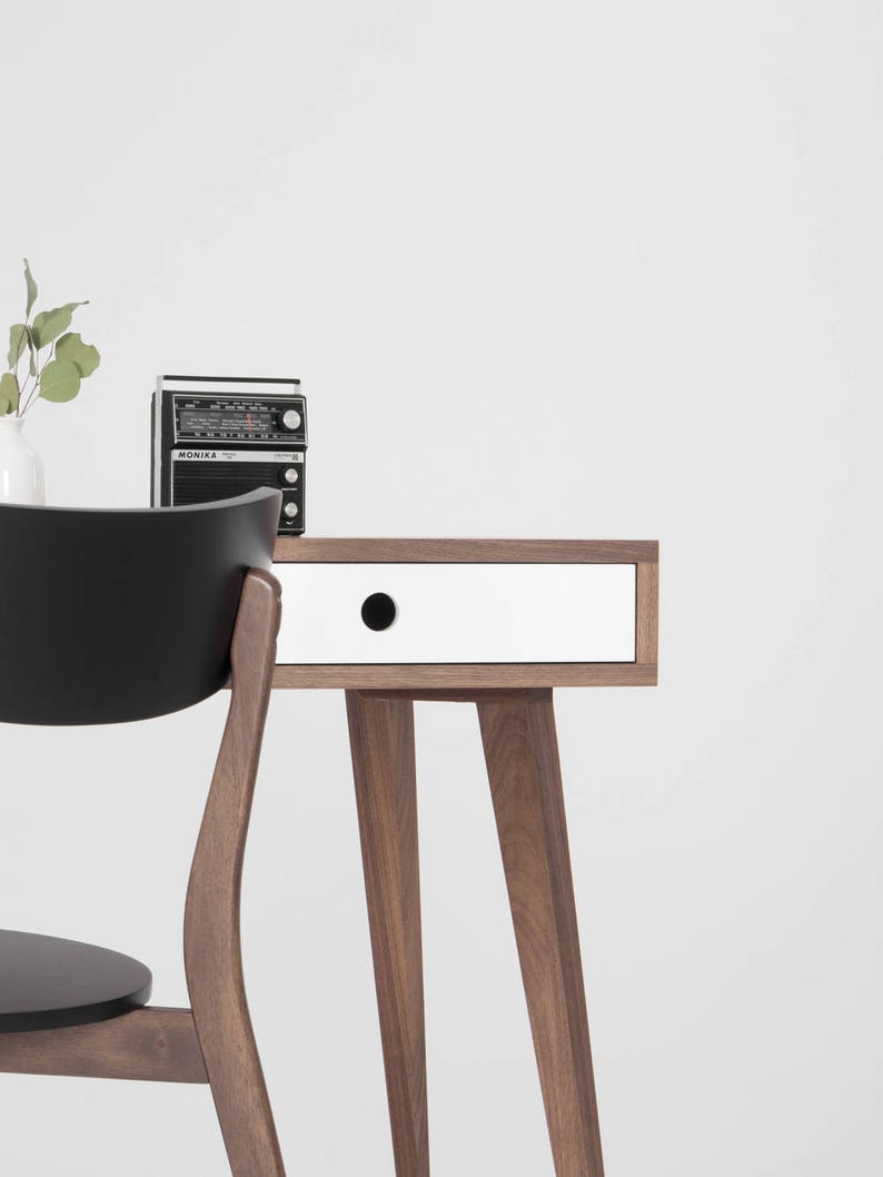KUUB 3 desk with three drawers, walnut veneer, customizable fronts, and hardwax oil finish