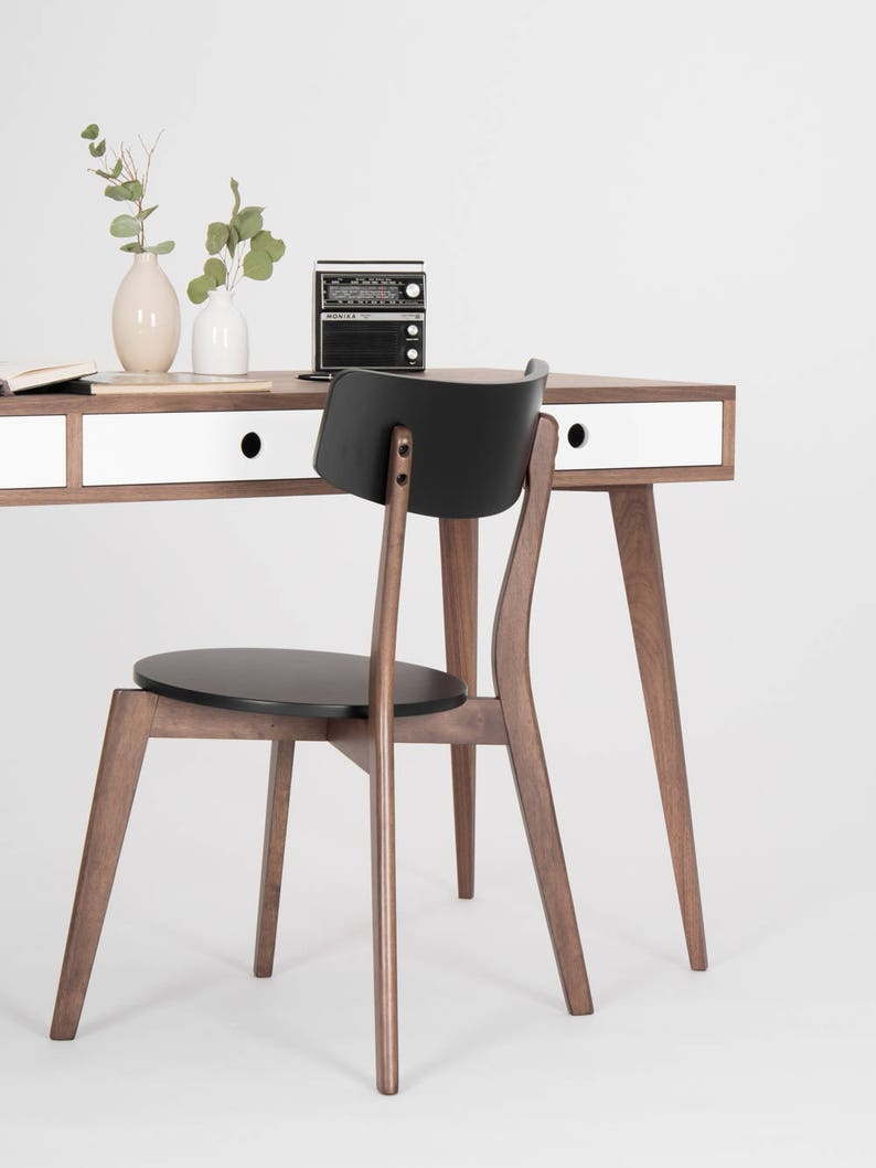 KUUB 3 desk with three drawers, walnut veneer, customizable fronts, and hardwax oil finish