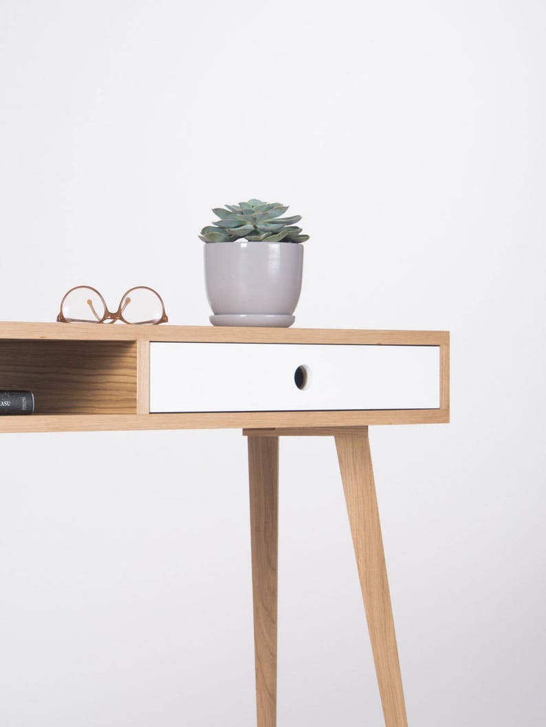 KUUB 1 | Oak Console Table - Luxury Furniture by Cozie