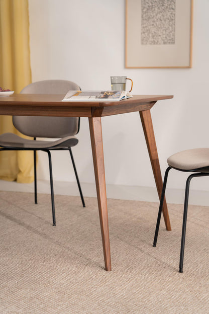 Extendable solid walnut dining table with hard oil wax finish, 135 to 185 cm, seats 6 to 8 people 