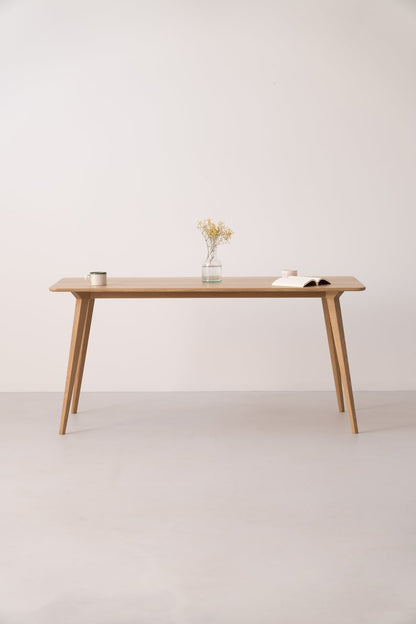YRKE 180 | Oak Dining Table - Luxury Furniture by Cozie 