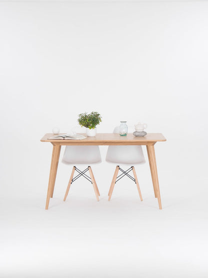 YRKE 90 Extended Dining Table
